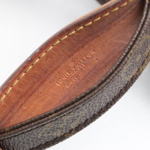 LOUIS VUITTON Danube GM Crossbody in Monogram Canvas and Vachetta Leather - Picture 9 of 12